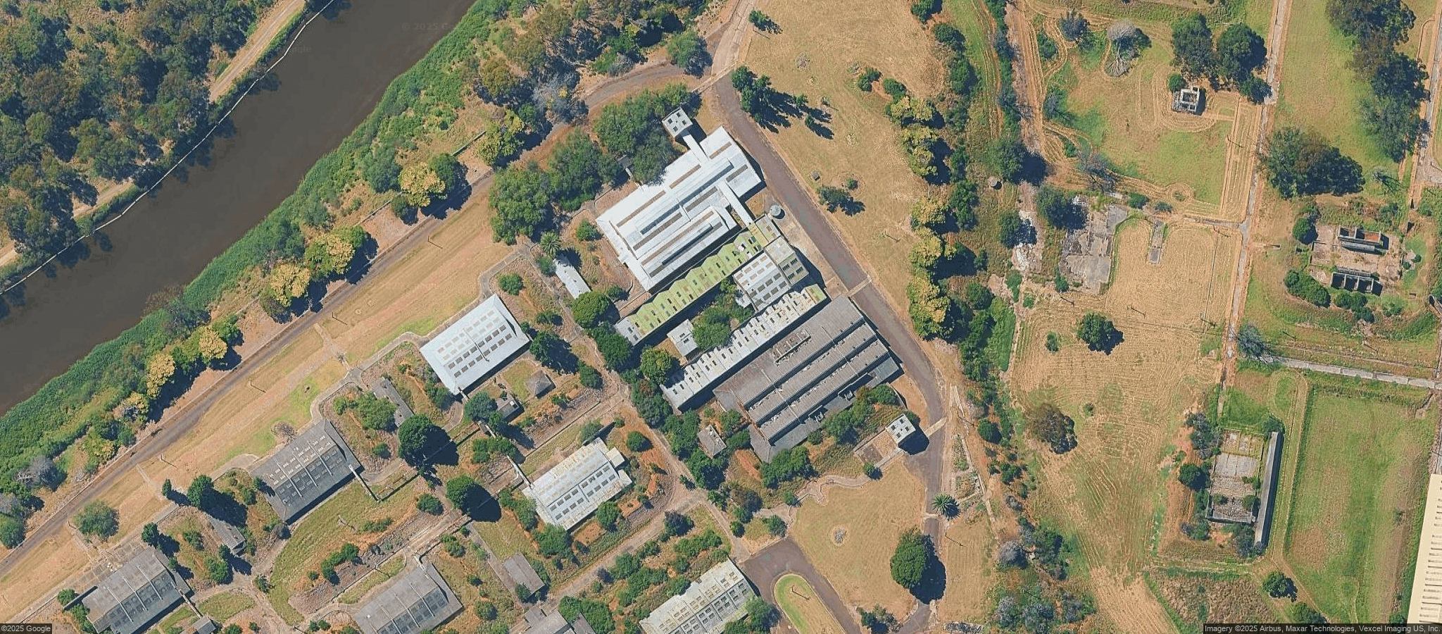 Map of A BUNCH of abandoned buildings