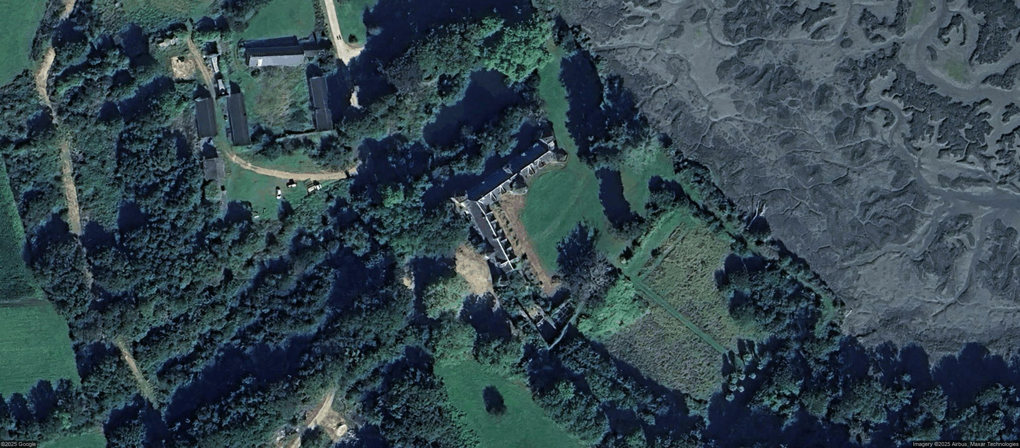 Map of Château du Plessis-Kaër